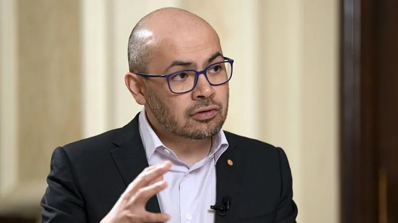 Urgent research needed to tackle AI threats, says Google AI boss